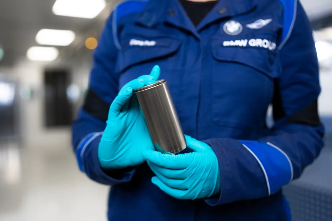 BMW's large cylindrical batteries