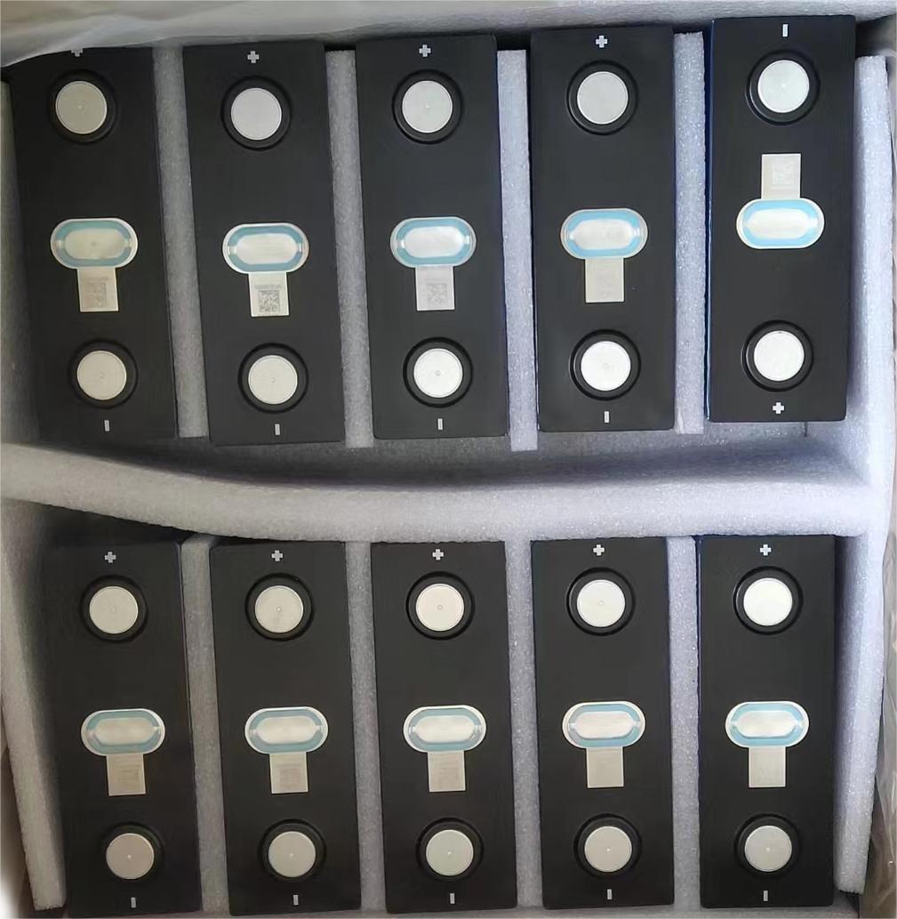 CALB LiFePO4 88Ah 3.2V Battery