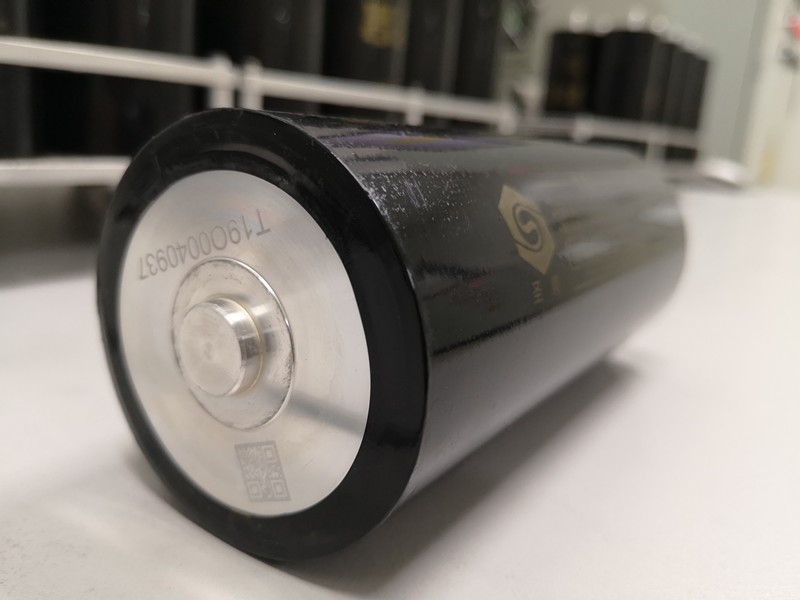 Shengquan 60137H 2.4V 30Ah LTO battery cells, no screws included.