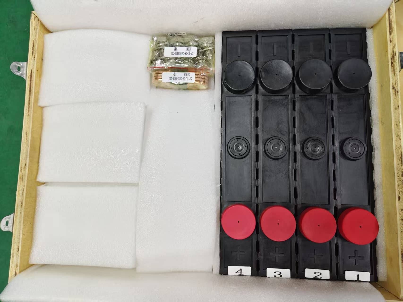 Sinopoly LiFePO4 3.2 V 300Ah Battery Cell Shipped to Australia