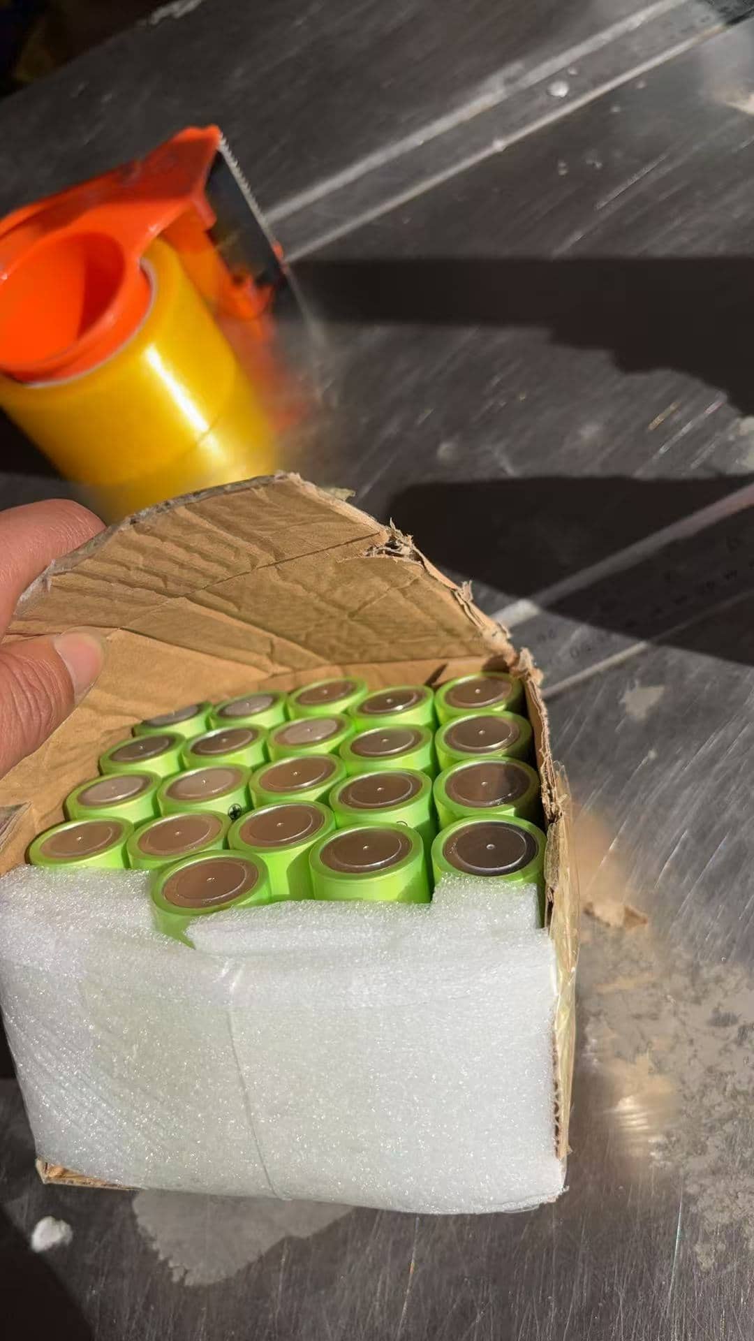 A123 ANR26650M1B 26650 LiFePO4 3.3V 2500mah Cell to Kuwait