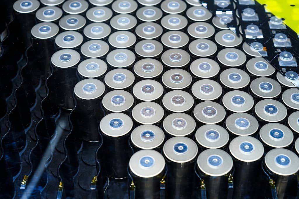 General Motors to Phase Out LFP Batteries and Bet on Lithium-Rich Manganese Batteries