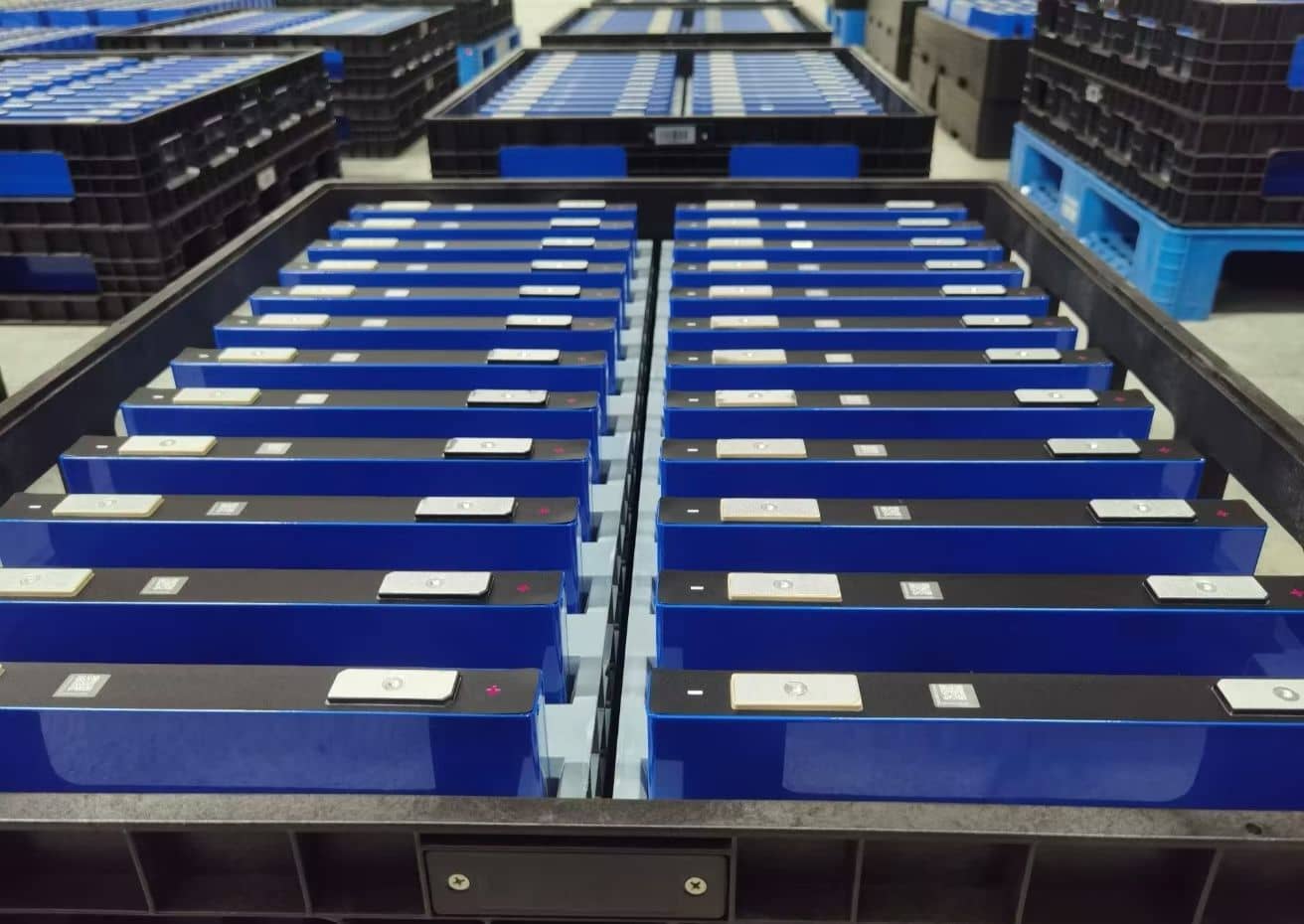 LiFePO4 Battery Guide: Pros, Cons, Lifespan, Safety and Best Uses